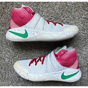 Nike Kyrie 2 Ky-rispy Kreme Krispy Kreme Size 11 Men's